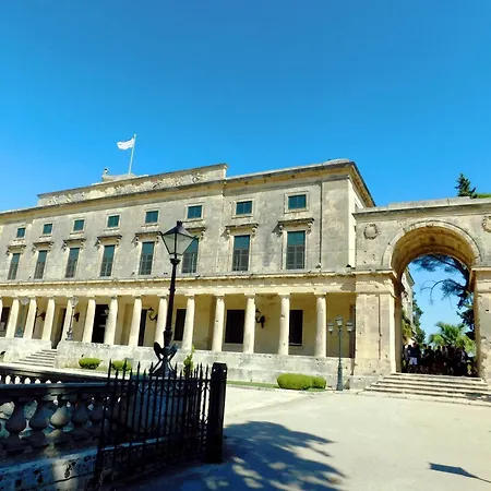 Luce Di Spianada, Corfu Old Town Apartment *